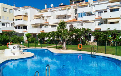 Torremolinos 25: Property, Swimming Pool, Resort, Building, Town, Apartment, Real Estate, Resort Town, Hotel, Leisure