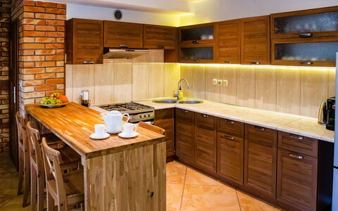 Jędrzejki: Countertop, Cabinetry, Furniture, Kitchen Sink, Property, Sink, Tap, Kitchen, Wood, Kitchen Appliance