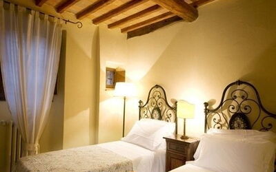 Accommodation:&nbsp;Suite 3