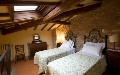 Accommodation:&nbsp;Deluxe