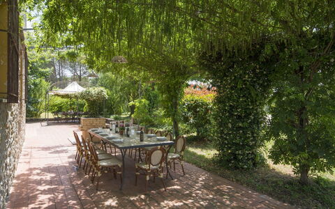 Il Leccio: Property, Tree, Natural Landscape, Table, Furniture, Real Estate, Botany, Garden, Yard, House