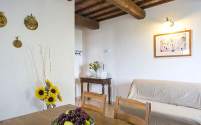 Accommodation:&nbsp;Villa Papiano 860.1