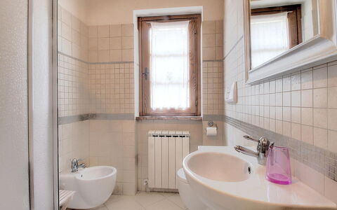 Le Pergole: Mirror, Plumbing Fixture, Tap, Sink, Bathroom Sink, Bathroom, Purple, Interior Design, Wood