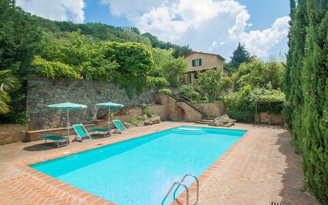 Le Pergole: Swimming Pool, Property, Real Estate, Leisure, House, Vacation, Building, Estate, Grass, Villa