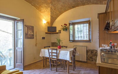 Accommodation:&nbsp;Stregaia 819.2