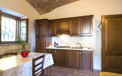 Stregaia 819.2: Room, Property, Countertop, Furniture, Building, Cabinetry, Kitchen, Interior Design, Floor, Ceiling