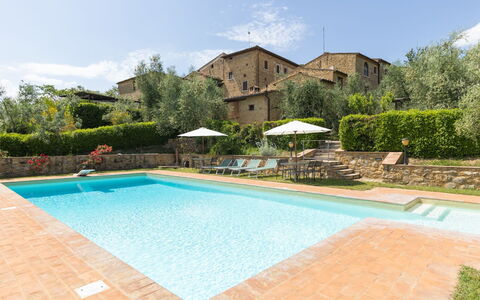 Castellina in Chianti 890: Water, Plant, Sky, Property, Swimming Pool, Azure, Building, Chair, Cloud, Tree