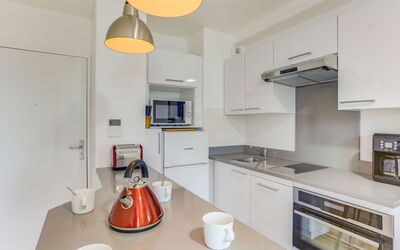 Accommodation:&nbsp;La Pergola 320.1
