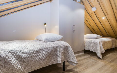 Kantapää D2: Floor, Flooring, Bedroom, Interior Design, Bed, Wood, Ceiling, Bedding, Bed Sheet, Room