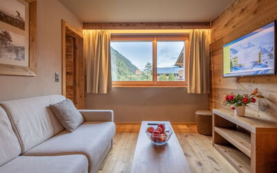 Swisspeak Resorts Zinal 9000.105: Wood, Interior Design, Ceiling, Wood Stain, Hardwood, Wood Flooring, Living Room, Lumber, Log Cabin, Plank