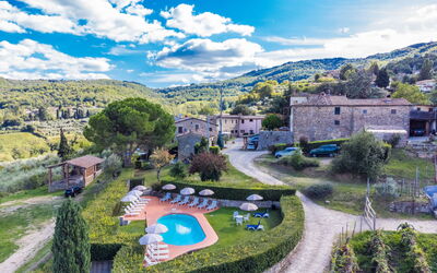 Accommodation:&nbsp;Petralina 600.1