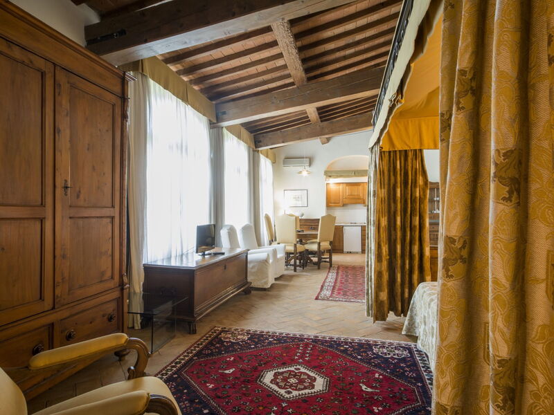 Accommodation:&nbsp;Solatio 740.7