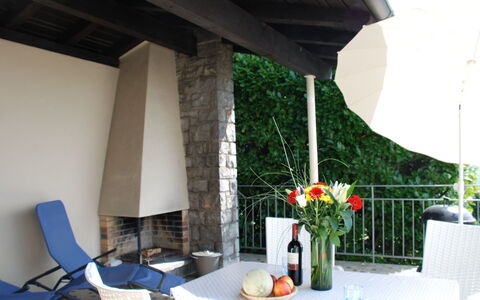 Aldesago 525: Property, Room, Building, Interior Design, House, Furniture, Ceiling, Home, Real Estate, Table