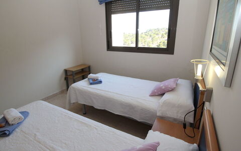 Torre Maestral: Bedroom, Bed, Room, Furniture, Property, Bed Frame, Bed Sheet, Floor, Mattress, Wall