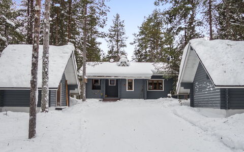 Purnukylä 4: Snow, Winter, Branch, House, Home, Cottage, Roof, Freezing, Siding, Slope