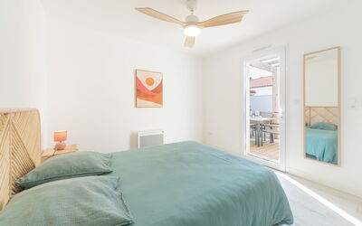 Accommodation:&nbsp;Les Patios de Flore 801.2