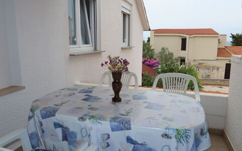 Vir 119: Table, Plant, Furniture, Building, Window, Property, Chair, Flower, Tablecloth, Azure