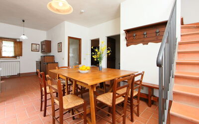 Accommodation:&nbsp;Lo Scoiattolo N° 10 880.8