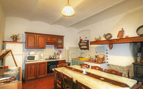 Radda in Chianti 850: Property, Room, Furniture, Building, Real Estate, Kitchen, Floor, Interior Design, House, Ceiling