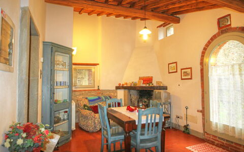 Radda in Chianti 850: Room, Property, Building, Furniture, Interior Design, Ceiling, House, Real Estate, Dining Room, Architecture