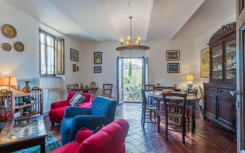 La Terrazza: Furniture, Wall, Interior Design, Home, Chair, Flooring, Door, Couch, Houseplant, Living Room