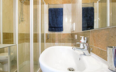 Suite 48: Bathroom, Property, Room, Tile, Tap, Bathtub, Wall, Interior Design, Floor, Plumbing Fixture