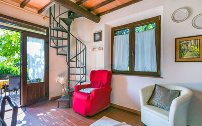 Geranio 810.1: Furniture, Property, Picture Frame, Window, Green, Azure, Living Room, Interior Design, Wood, Comfort