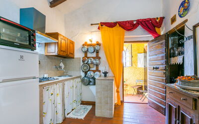 Accommodation:&nbsp;Focolare 810.2