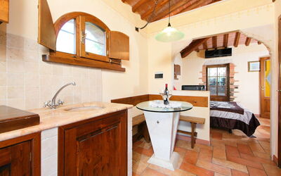 Casale Ischieto 820.1: Property, Room, Building, Furniture, Countertop, Interior Design, House, Floor, Kitchen, Real Estate