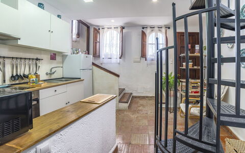 Cueva de Lindaraja: Property, Building, Room, Interior Design, Furniture, House, Home, Real Estate, Countertop, Floor