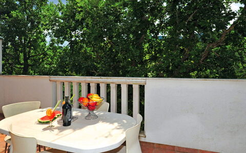 Labin: Property, House, Real Estate, Room, Home, Building, Furniture, Table, Backyard, Balcony
