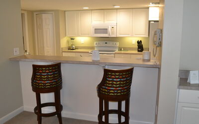 Accommodation:&nbsp;Gullwing Beach Resort 150.12