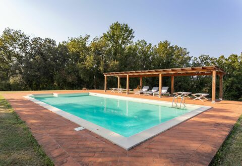 Casa La Rotta: Swimming Pool, Property, House, Real Estate, Grass, Estate, Leisure, Building, Home, Architecture