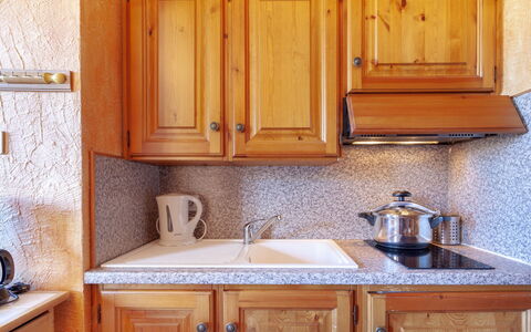 Accommodation:&nbsp;Baikonour 210.7