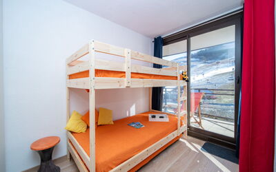 Accommodation:&nbsp;Baikonour 210.9