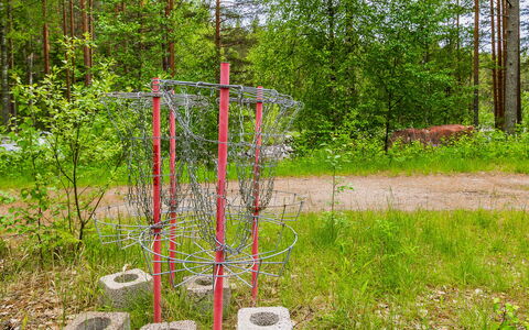 Kainalolahti: Furniture, Chair, Outdoor Furniture, Table, Wood, Outdoor Table, Kitchen & Dining Room Table, Shade, Garden, Umbrella