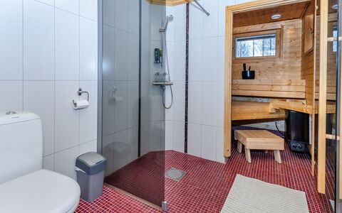 Kolin Mesikämmen: Flooring, Floor, Wood, Interior Design, Plumbing Fixture, Ceiling, Bathroom, Room, Plumbing, Sink