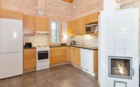Amero Purnu 2: Wood, Kitchen, Major Appliance, Cottage, Kitchen Appliance, Countertop, Log Cabin, Wood Stain, Sink, Hardwood
