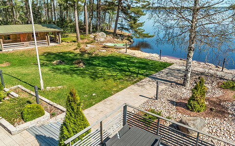 Villa Kaivopuisto: Estate, Garden, Walkway, Deck, Landscaping, Reservoir, Shade, Resort, Eco Hotel, Sound