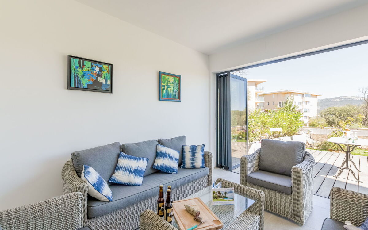 Accommodation:&nbsp;Bastion 123.17