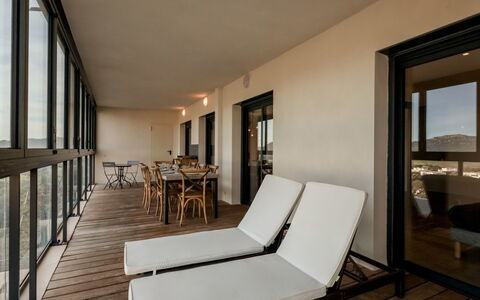 Porto Vecchio 123: Property, Room, Building, Interior Design, Furniture, House, Floor, Real Estate, Architecture, Suite