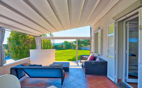 Villa Emanuele - Costarainera: Property, Building, Room, Real Estate, House, Home, Interior Design, Porch, Furniture, Ceiling