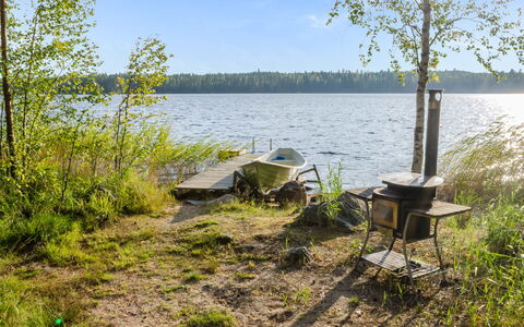 Kissankello: Water, Body Of Water, Natural Environment, Natural Landscape, Bank, Plant Community, Lake, Wilderness, Shore