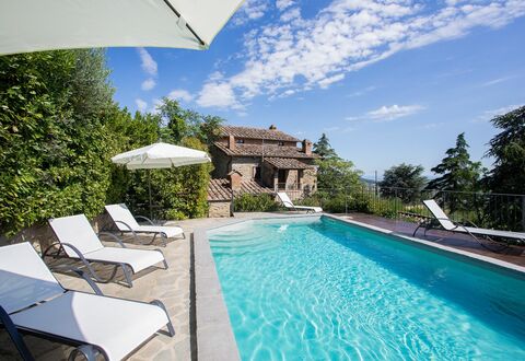 Villa i Cocciai: Swimming Pool, Property, Real Estate, Building, House, Vacation, Estate, Villa, Resort, Leisure