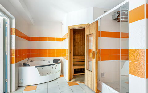 Albrechtice: Bathtub, Orange, Interior Design, Flooring, Floor, Wood, Bathroom, Plumbing Fixture, Tap