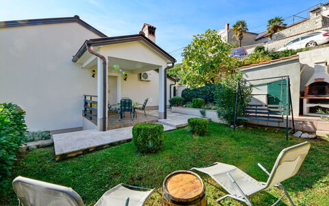 Bruna: Property, House, Home, Real Estate, Building, Residential Area, Backyard, Estate, Cottage, Yard