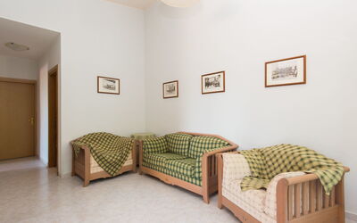 Accommodation:&nbsp;Il Melograno 808.2