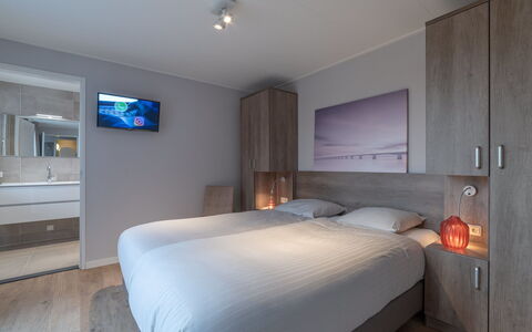 Ganuenta: Furniture, Cabinetry, Comfort, Building, Wood, Textile, Lighting, Interior Design, Bed Frame, Bed
