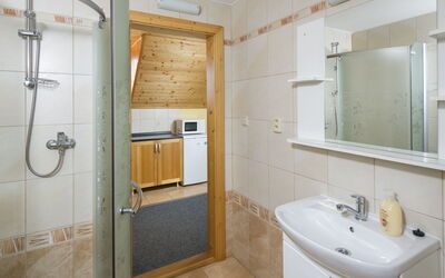 Accommodation:&nbsp;Ada 20.4