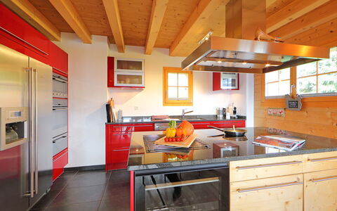 Chalet Maurice: Cabinetry, Countertop, Property, Furniture, Sink, Kitchen, Wood, Kitchen Appliance, Kitchen Sink, Orange
